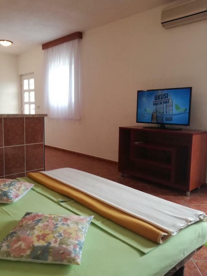 Apartmani Izabela Baška Voda Dış mekan fotoğraf